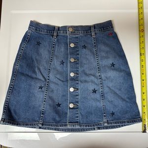 Super cute Sundry jean skirt with stars